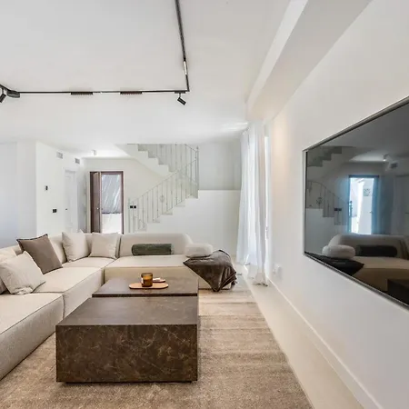 5-bedroom Private Pool فيلة ماربيا