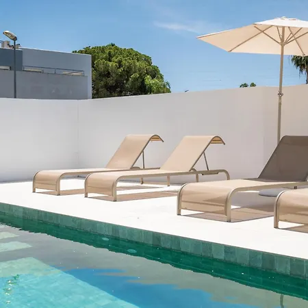 فيلة 5-bedroom Private Pool