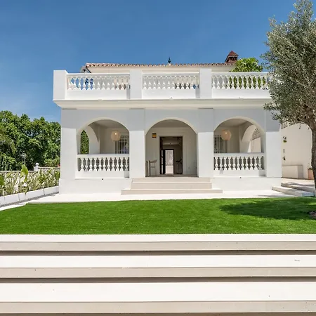 5-bedroom Private Pool فيلة ماربيا